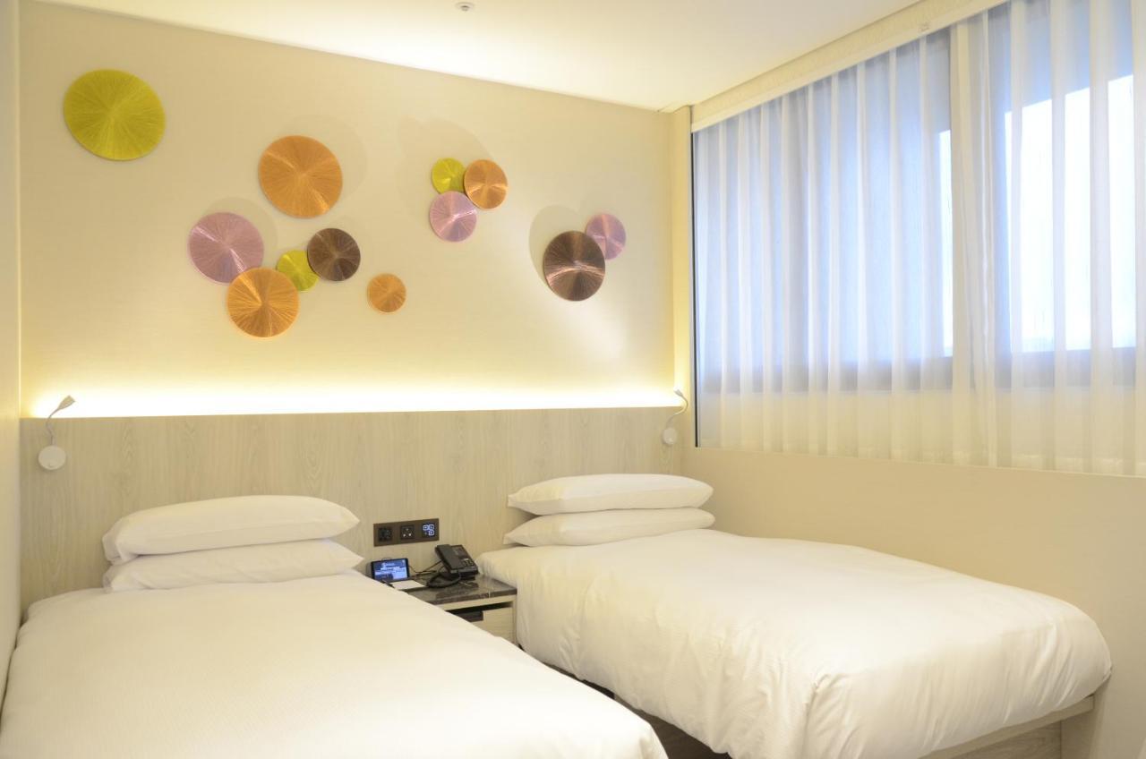 Royal Jade Boutique Hotel Тайбэй Экстерьер фото